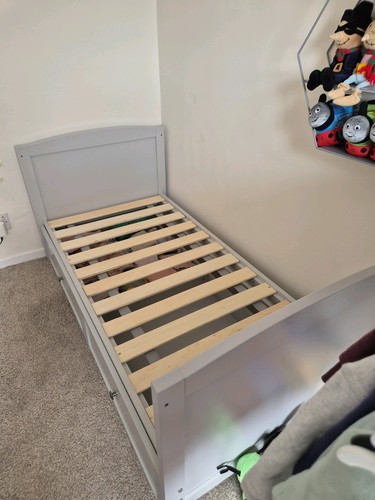 Aldi Mamia Grey Cotbed and Matching Changing Table - Picture 3 of 7