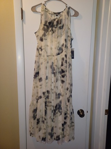 Simply Vera Vera Size Medium Sheer Floral Sleeveless Maxi Dress