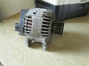 VW Caddy 1K  2,0TDi 103kW 140A Lichtmaschine  06F903023C / TG14C011