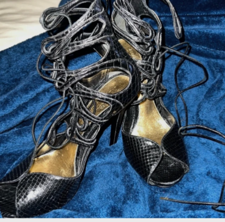 Chaussures Plateforme Alexander McQueen - Peep Toe Verni Bleu - Talons Aiguilles - Taille UK4/EU36 - Neuf Avec Boîte