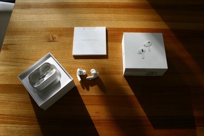 Apple Air Pods Pro 1. Generation in Originalverpackung 