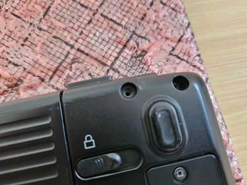 Dell Vostro 1400 - Intel Celeron - 3Gb Ram - No Storage - Picture 16 of 18