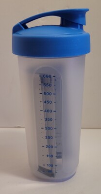 Tupperware Quick Shake Blender Drink Dressing Mixer 20 oz. Container 7320 Blue
