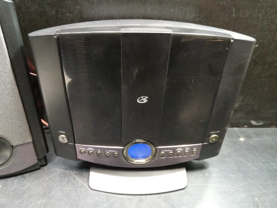 GPX HM3817DTBLK CD HOME MUSIC SYSTEM With owners Manual Pre-owned - Image 4 of 4