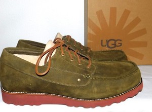 olive green uggs men