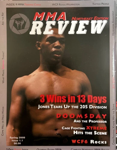 Jon Jones PRE-UFC Rookie Card Insert MMAPHOTO MAGAZINE Mint 2009
