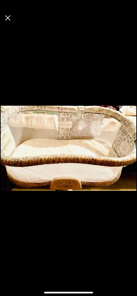 HALO BASSINEST GIRATORIO SERIE LUXE DURMIENTE, MEDALLÓN AZUL Foto 3 de 4