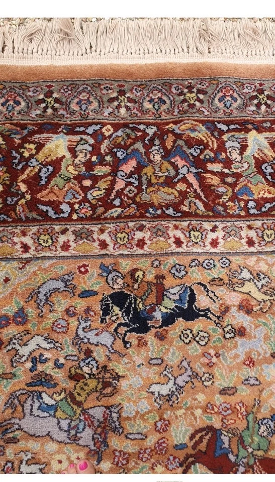 Rare! Hard to Find! Original KARASTAN 100% Wool Rug  8'8 ×12'Sophisticated scene - Image 2 of 4