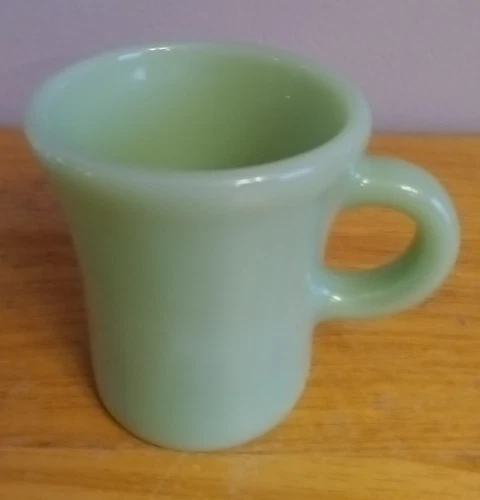 Vintage Fire King Jadeite Oven Ware C Handled Coffee Mug 3 1/2” Tall 3” Wide