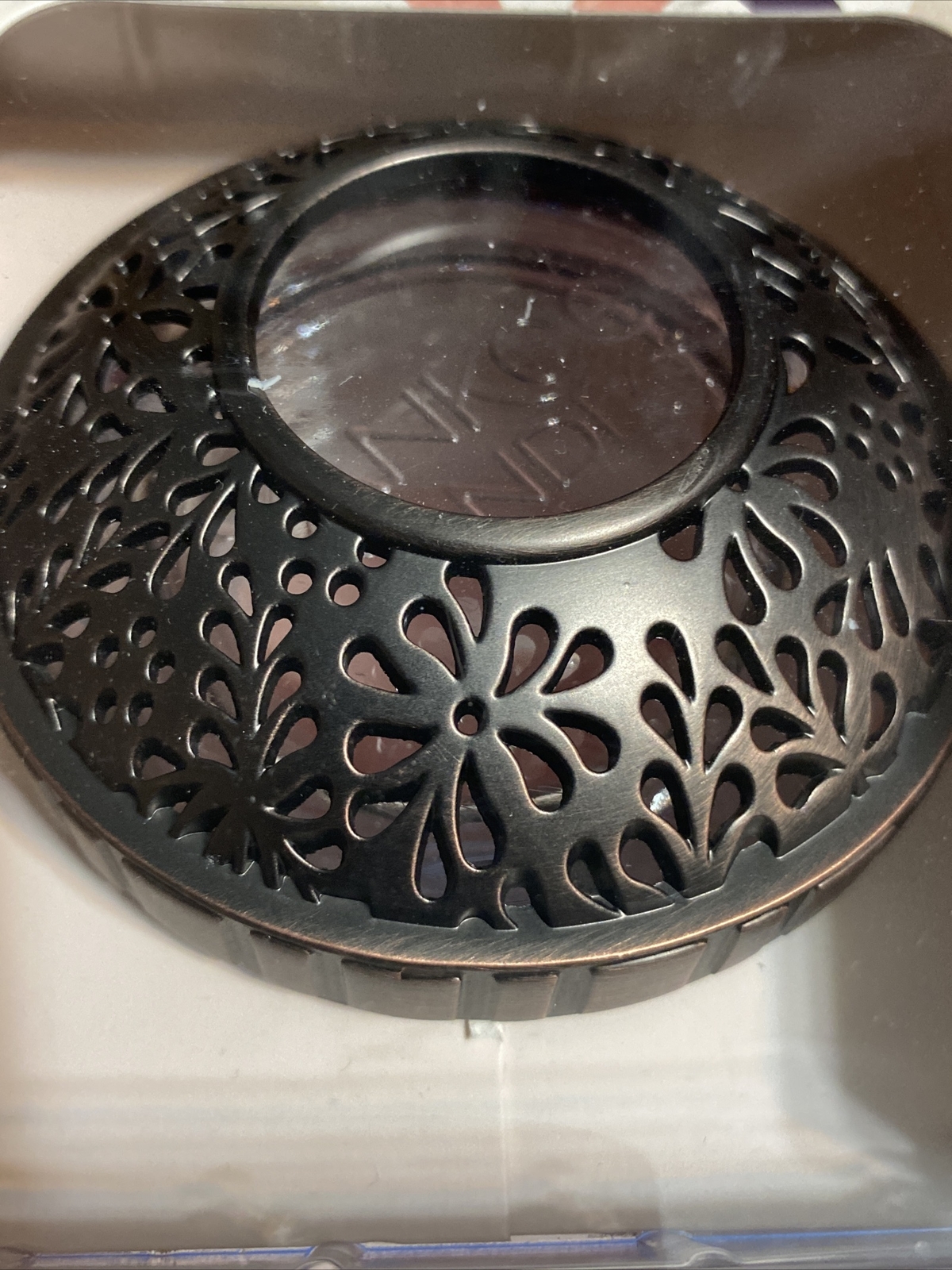 Yankee Candle PINK SANDS Gift Set 22 oz Large Jar & Sheridan Bronze