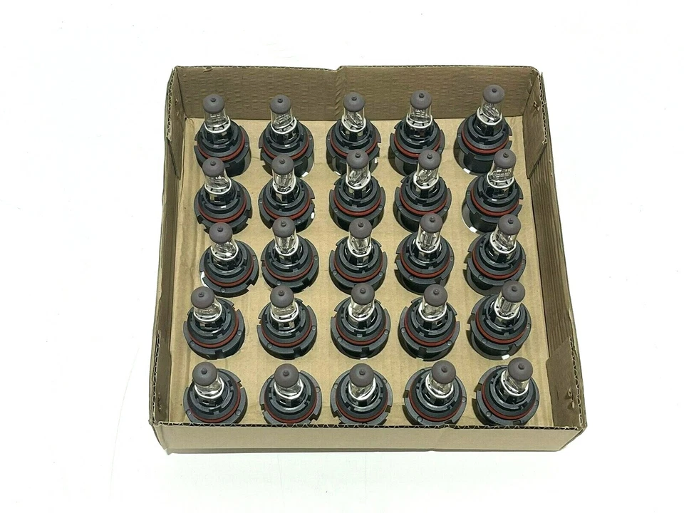 Lote de 2 Bombillas Halógenas Eiko 9007 HB5 65/55W Faros Transparentes Luz Alta Baja 5000K Foto 3 de 4