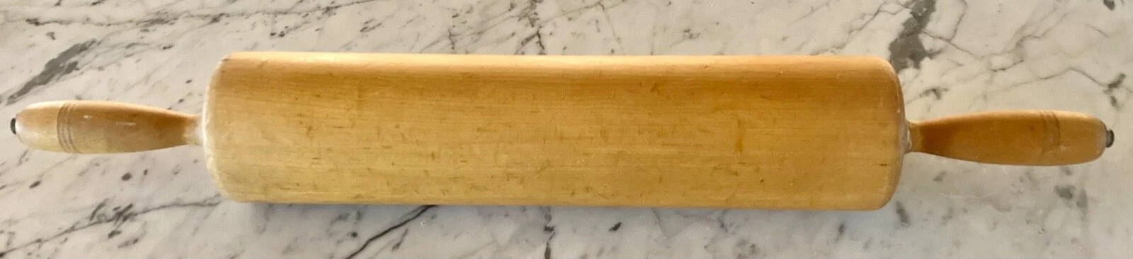 VINTAGE THORPE ROLLING PIN 25" ( 15" x 3 3/8" )