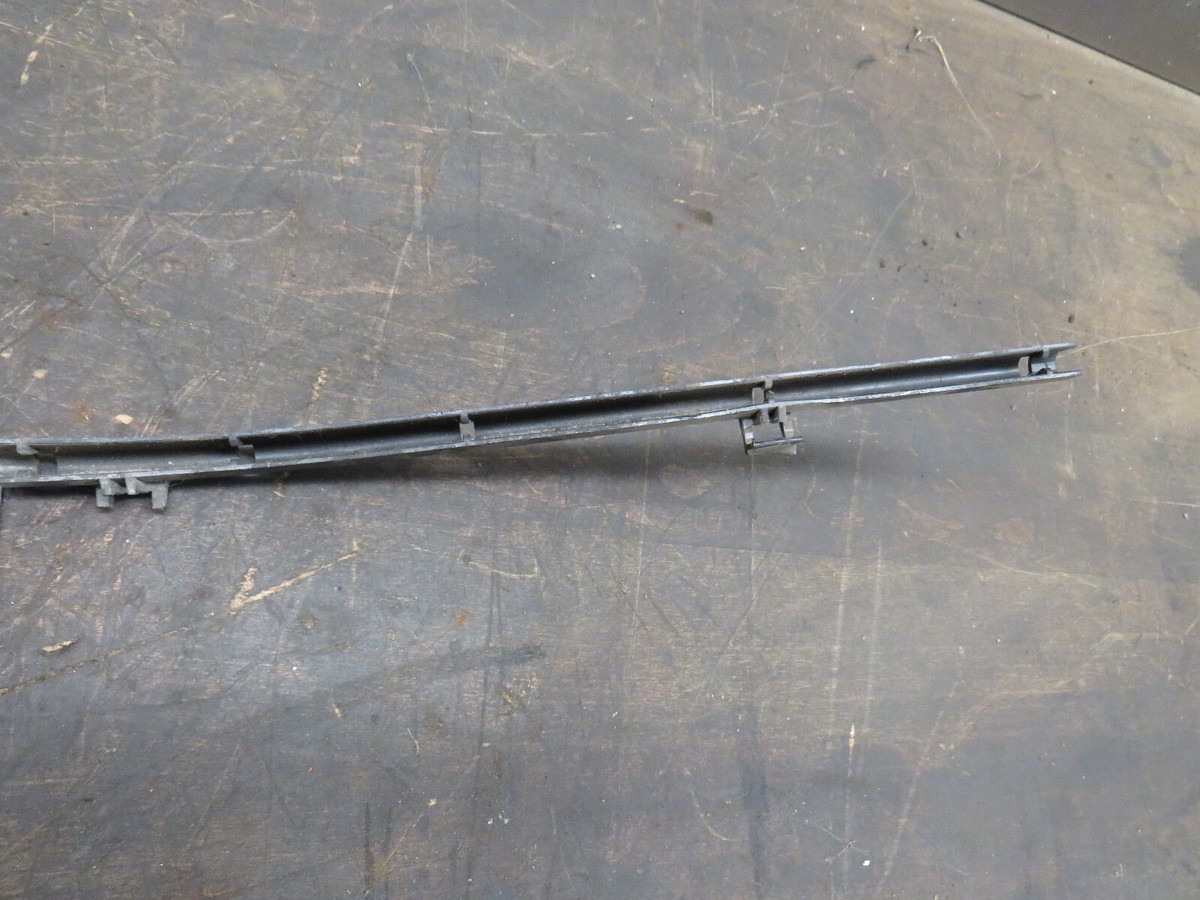 VW T4 Kabelbaum ABS Führungsrohr Drehzahlfühler 701971341B 