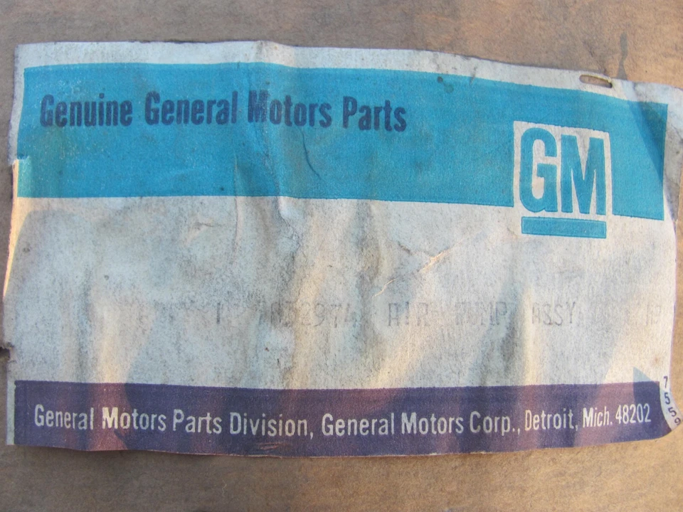 Bomba de aire smog 1979-1983 L4 V6 V8 GMC Pont NOS GM 7832974 7832904 Chevy Foto 3 de 4