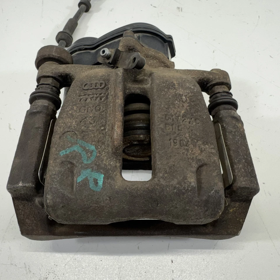 AUDI A6 QUATTRO 2013-2018 AWD suspensión trasera derecha disco pinza de freno OEM Foto 3 de 4