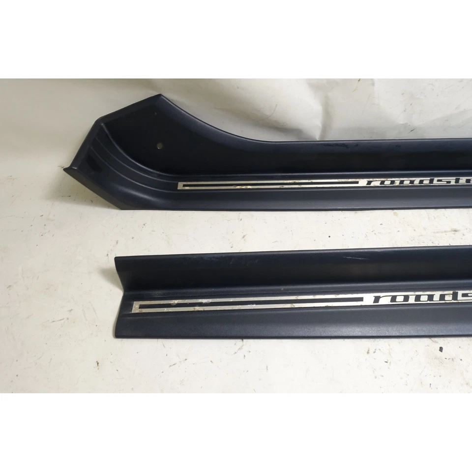Par de cubiertas de entrada de umbral de puerta izquierda derecha negra BMW Z3 Roadster 1996-2002 OEM Foto 2 de 4