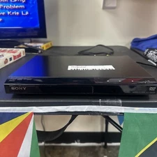 Sony DVP-SR201P DVD Player Cd/dvd Energy Star Black With Remote