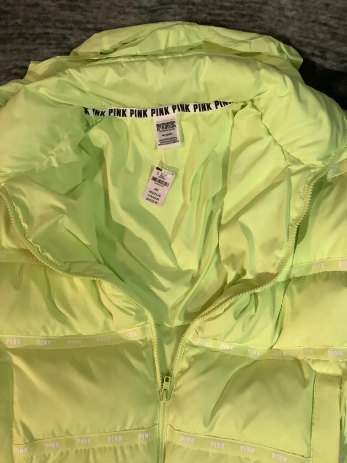 UNDERCOVER Giacca con cappuccio Victoria’s Secret rosa full zip puffer verde lime logo M rara nuova con etichette
