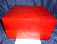 Willabee & Ward W&W Super Bowl Lapel Pin Collection Box Holds 50 NFL Pins 