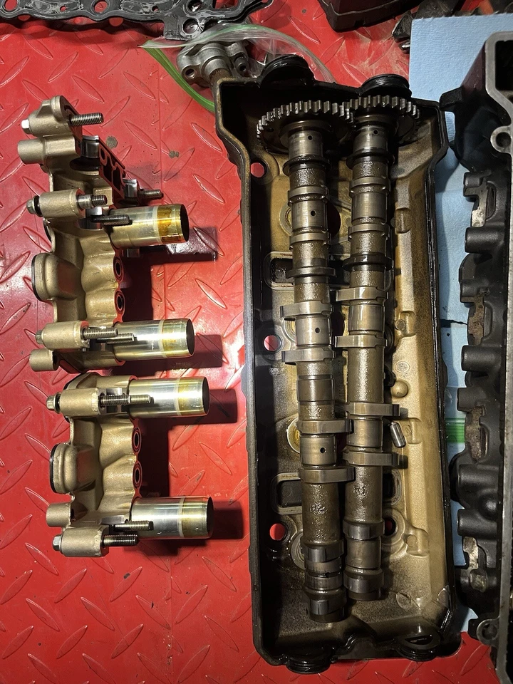 2008-2024 Gsxr750 Cylinder Head Complete - Image 2 of 4