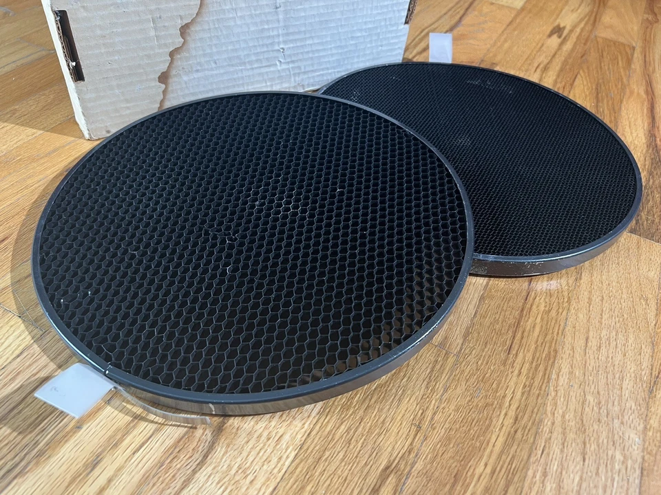 Juego de rejilla de panal Speedotron 20 y 35° para reflector de 11,5" Foto 3 de 4