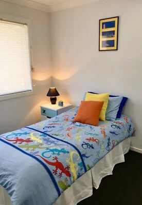 Single Ensemble Bedside Table Lamp Picture Bedding