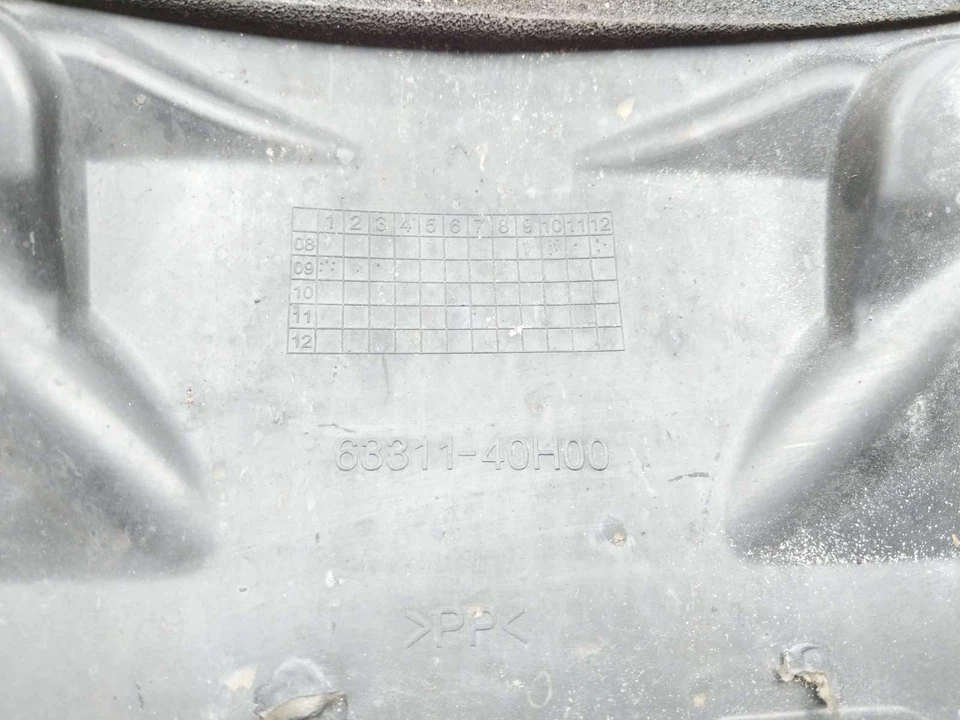 Soporte de montaje de guardabarros trasero 09 Suzuki Boulevard M90 Intruder VZ 1500 63311-40H00 Foto 4 de 4