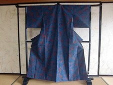 Japanese Vintage Ohshima Tsumugi Pongee Kimono