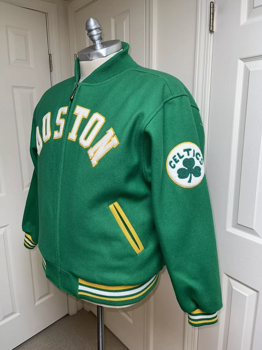  Mitchell & Ness Asymmetrical Blocked Jacket Boston