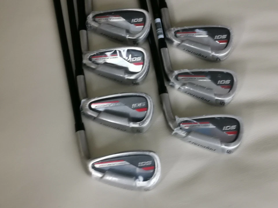 Wilson SGI Komplettset Herren Eisen 5-SW,Holz 3,Hybrid 4,Putter neu UVP 549 - Bild 3 von 4