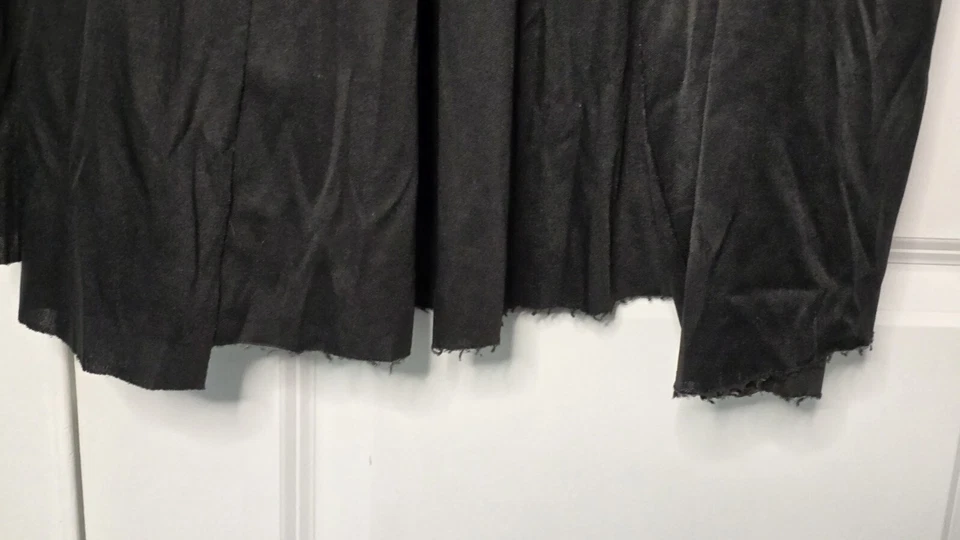 CAPA VAMPIRO INFANTIL 40" Negra Halloween Niños Drácula - Talla se adapta hasta talla 12 Foto 2 de 4