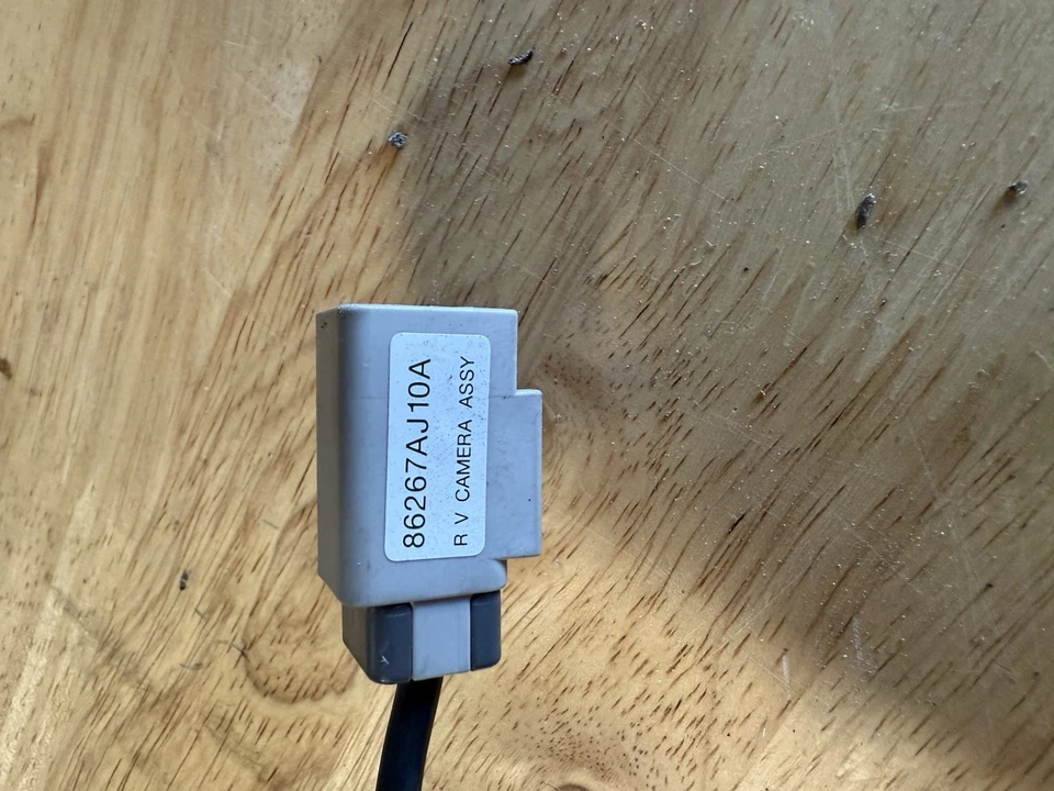 2010-2014 Suabru Outback Oem Back Up Camera Rear View Camera W/ Cable OEM - Image 3 of 3