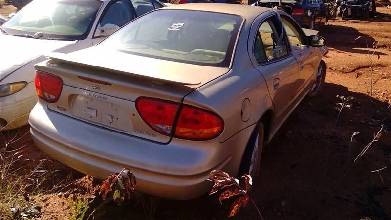 Depósito de refrigerante compatible con 99-04 Oldsmobile Alero OEM Foto 3 de 4