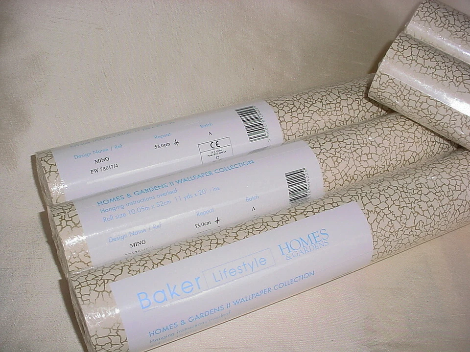 Kravet GP & J Baker PW78017 Antique Gold Ivory Crackle Wallcovering Wallpaper - Image 2 of 4