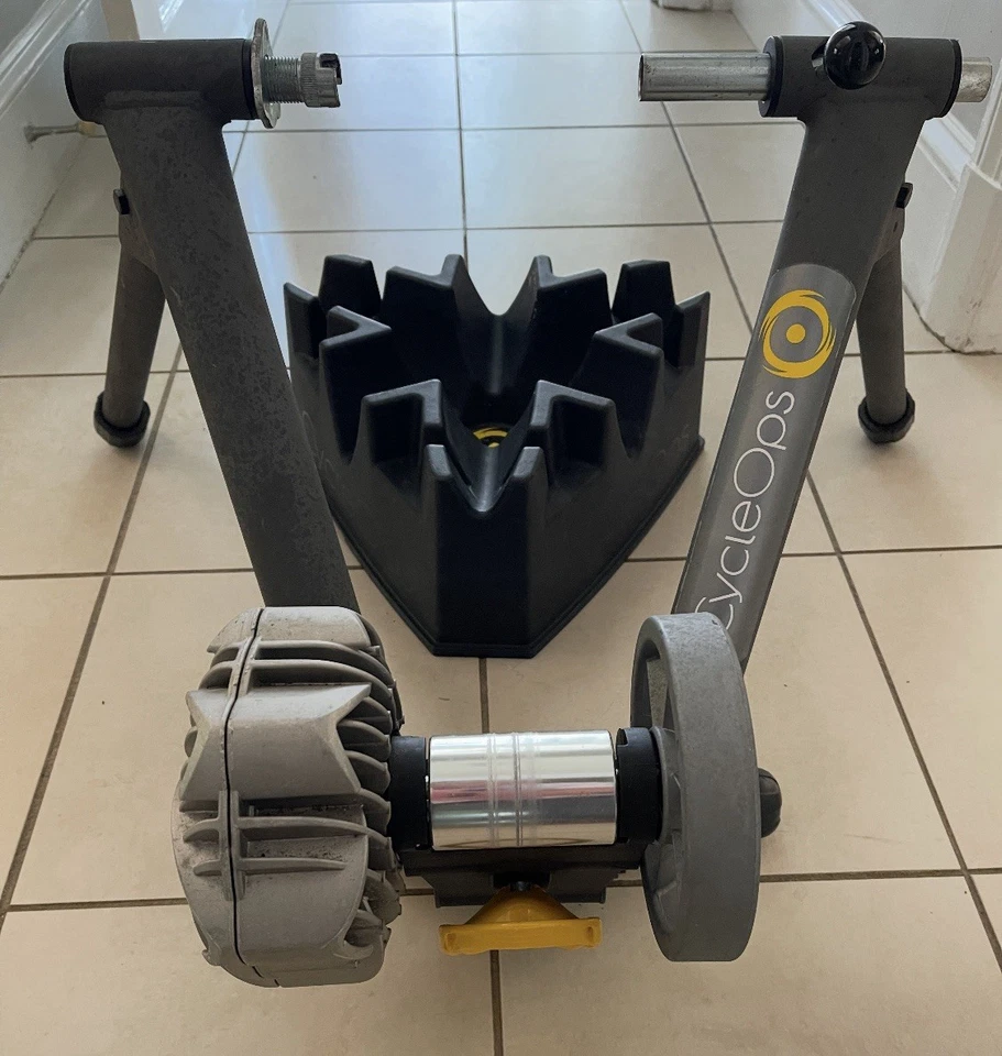 CycleOps Fluid2 Indoor Bike Trainer Mountain Bike Road Racing W/ Climbing Block - Image 2 of 2