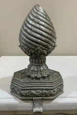 Vtg Silver Resin Fleur De Lis Acanthus Leaf Finial Stocking Holder Hanger