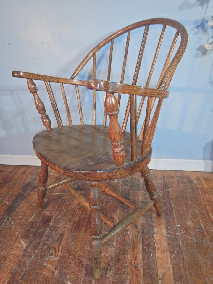 Sillón Windsor antiguo con respaldo de saco Foto 3 de 4