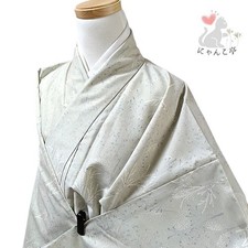 Nyankotei Ni28 Kimono Small Pattern White Synthetic Fiber Used Japan