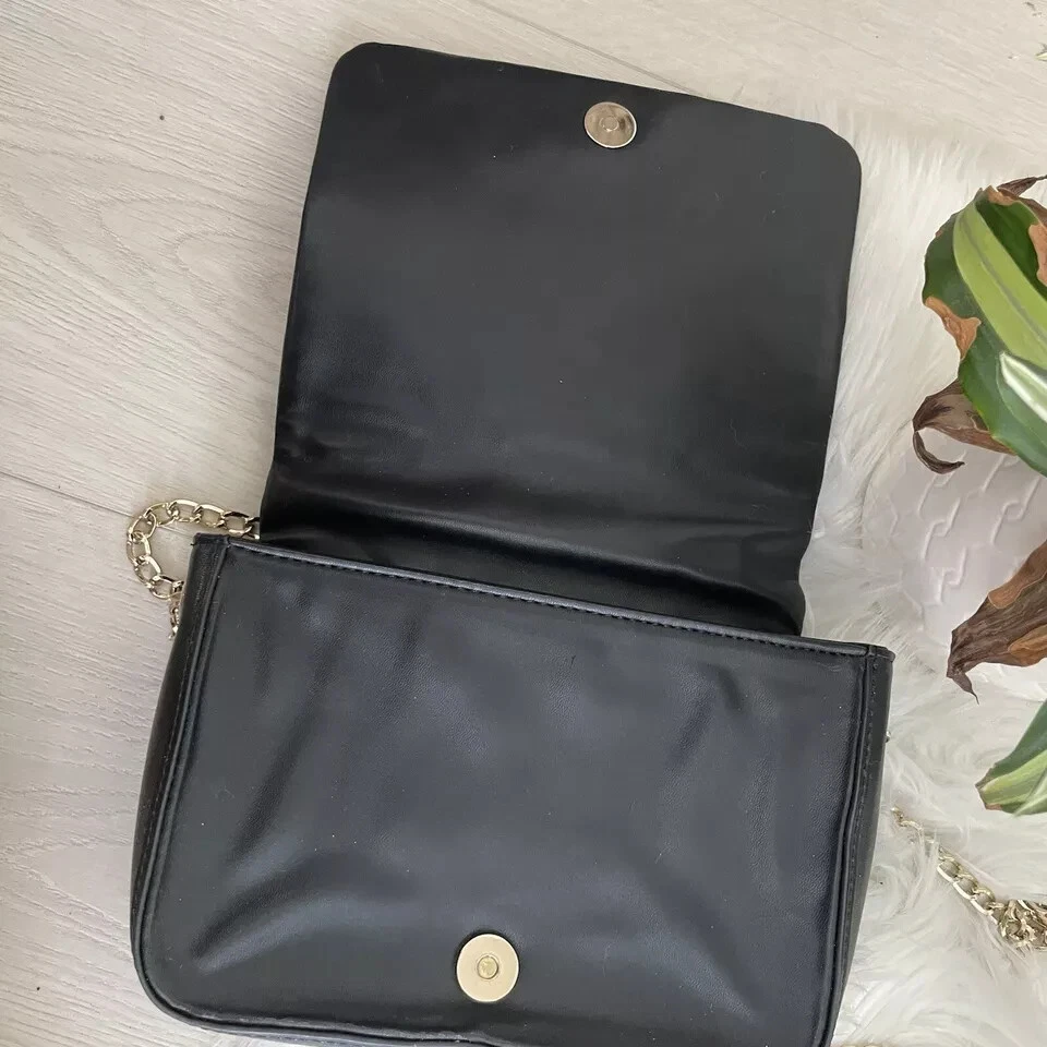 HM auth black leather bag with gold chain coded - Image 3 of 4