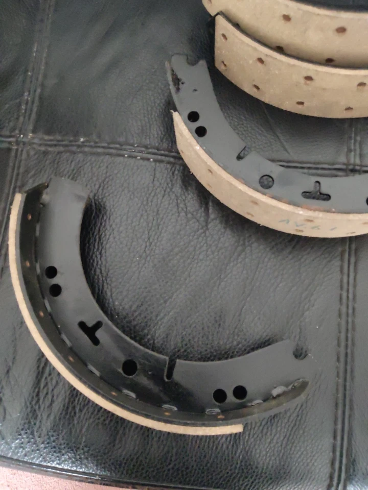 LB154 HUMBER HAWK SERIE 1 1957-1960 JUEGO DE 4 ZAPATAS FRENO DELANTERAS Foto 4 de 4