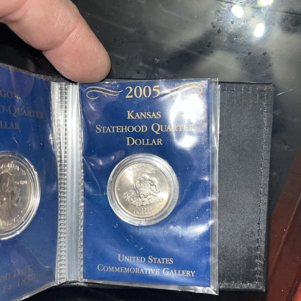 2005 United States Commemorative Galley Quarters Philadelphia Quarter 5 Coin Set - Image 4 of 4
