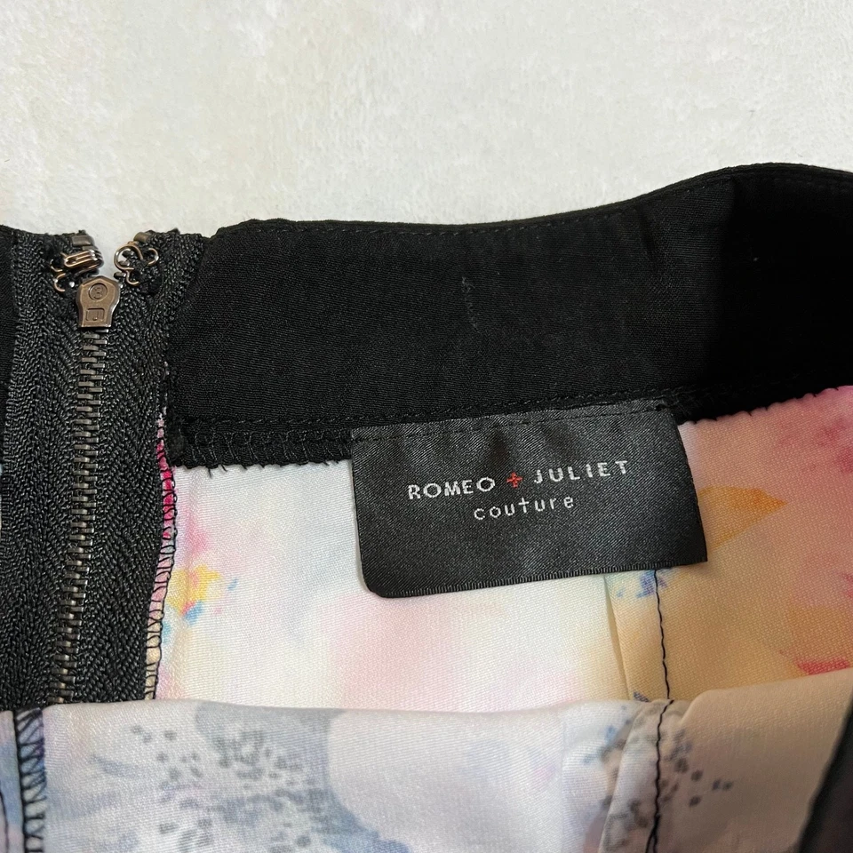 Pantalones Cortos Romeo & Juliet Couture Tiro Medio Floral Geométrico Encaje Talla Pequeña Foto 3 de 4