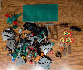 LEGO Castle: Dark Dragon's Den (6076), complete less one piece (dragon ate head)