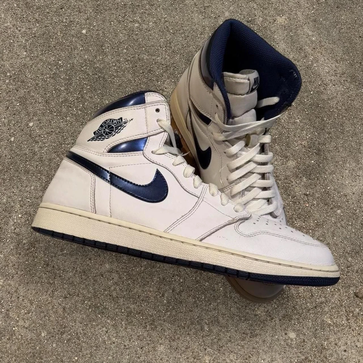 Jordan 1 Retro OG High Metallic Navy for Sale - Authenticity