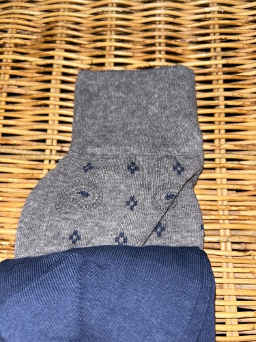 NWT's Roundtree & Yorke Gold Label Blue Multicolor Cotton Socks 3-Pack - Picture 6 of 9