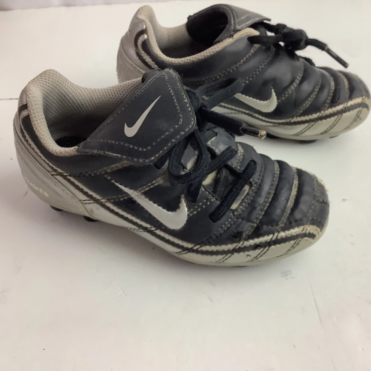 Nike 10c soccer clearance cleats