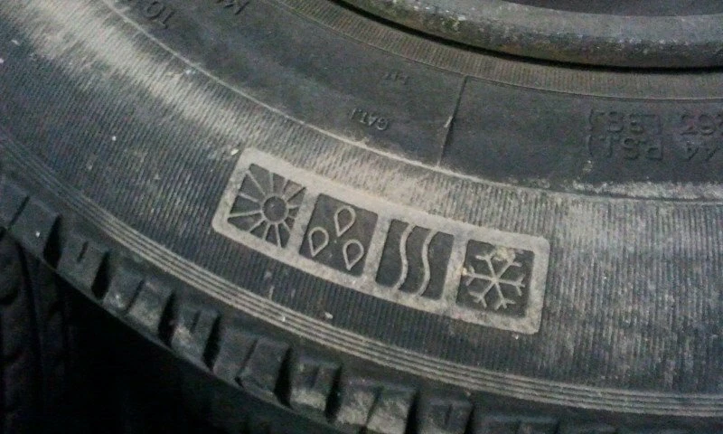 Renault Rapid Phase 3 Kompletträder Stahlfelgen 155/80R13 79T Allwetterreifen - Bild 3 von 4