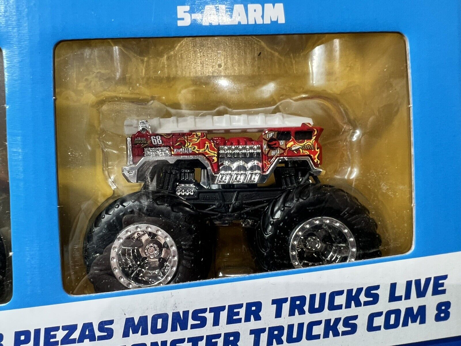 Hot Wheels Monster Trucks Live, 8-Pack - Sam's Club