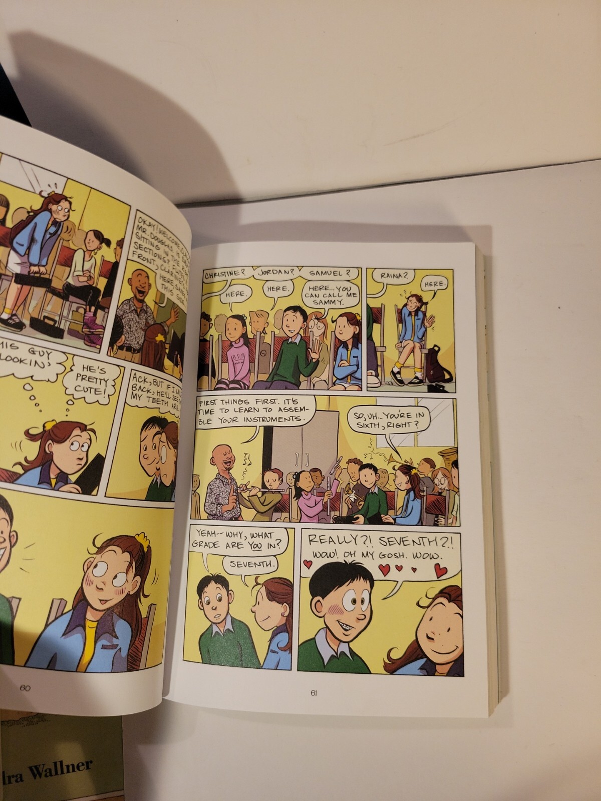 Smile by Raina Telgemeier (2010, Trade Paperback)