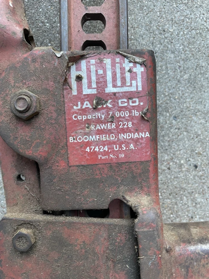 Gato todoterreno Hi-Lift. Usado, totalmente funcional Foto 2 de 2